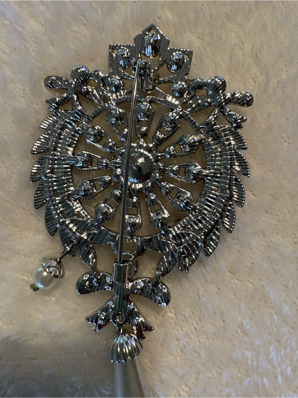 Pearl & Rhinestone Statement Brooch - Silver Tone